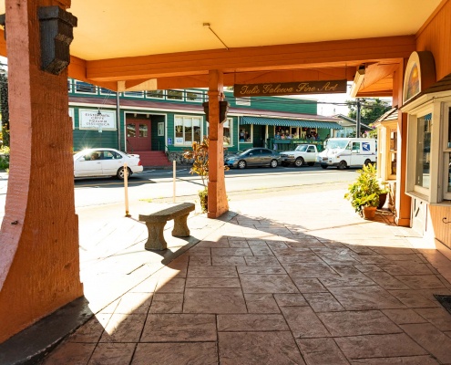 Makawao Town Corner Shops and Casanovas Maui