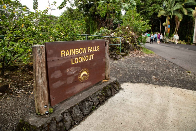 Rainbow Falls Lookout Sign